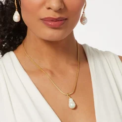 Cypriot Twist Pearl Pendant Necklace