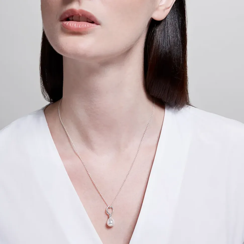 Venus Pearl Silver Pendant Necklace, White